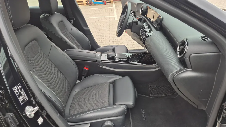 MERCEDES-BENZ A Klasa A 180 Style 7G-DCT