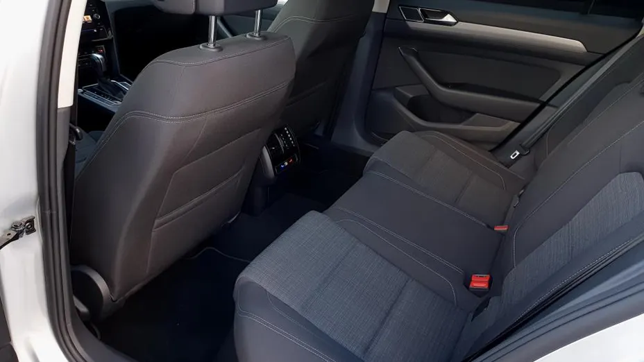 VOLKSWAGEN Passat Passat 2.0 TDI EVO Business DSG