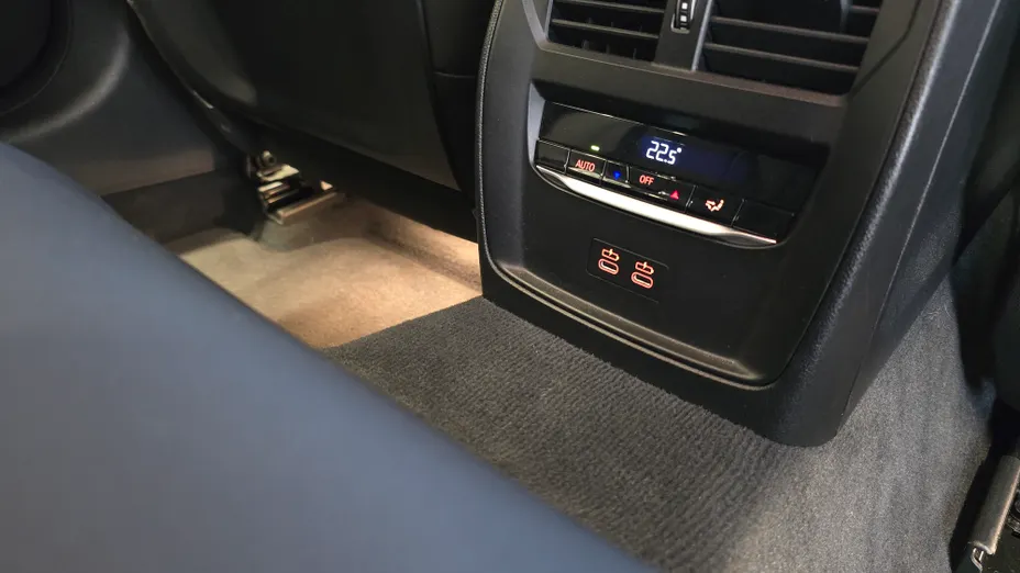 BMW Seria 3 318i M Sport aut