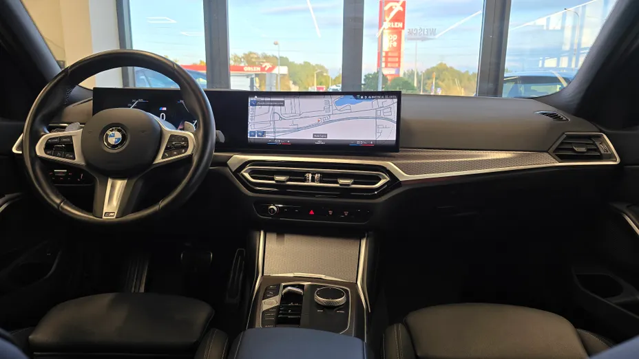 BMW Seria 3 318i M Sport aut