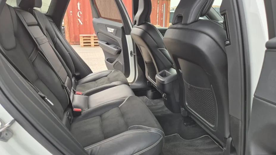 VOLVO XC60 XC60 T4 R-Design aut