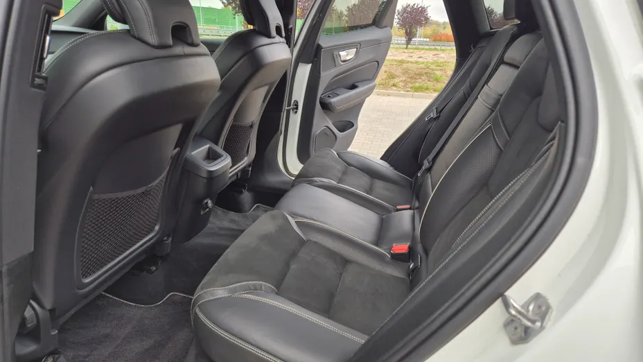 VOLVO XC60 XC60 T4 R-Design aut