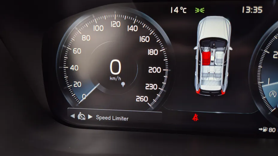 VOLVO XC60 XC60 T4 R-Design aut