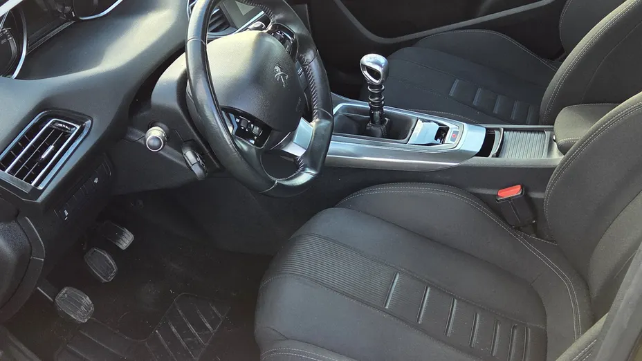 PEUGEOT 308 308 1.6 THP Allure