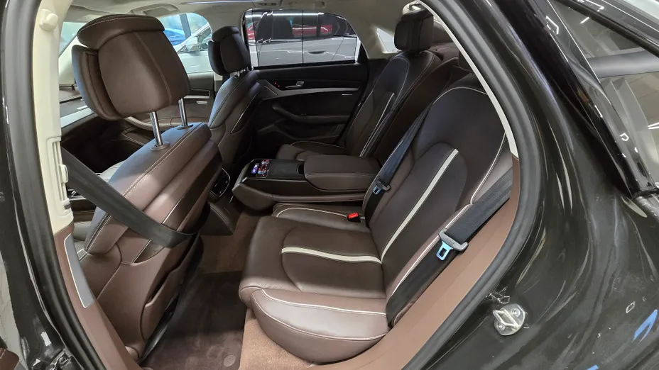 AUDI A8 A8 3.0 TDI clean diesel Quattro