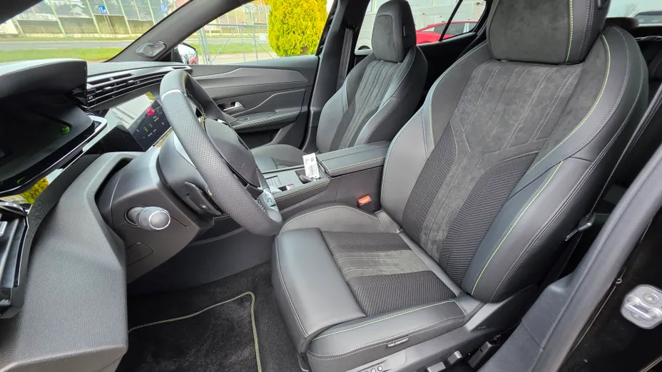 PEUGEOT 408 408 1.2 PureTech mHEV GT S&S e-DSC6 Nowy