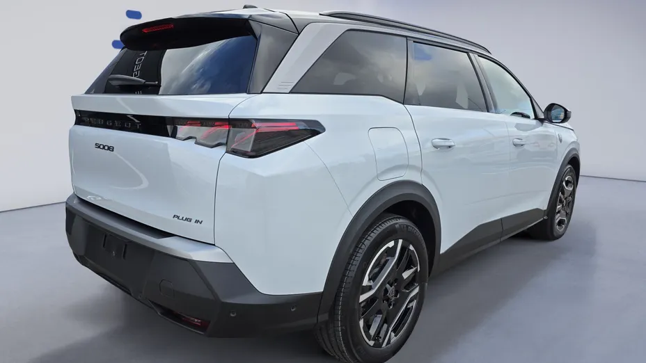 PEUGEOT 5008 5008 1.6 PHEV 225 GT Exclusive S e-DCS7 Nowy