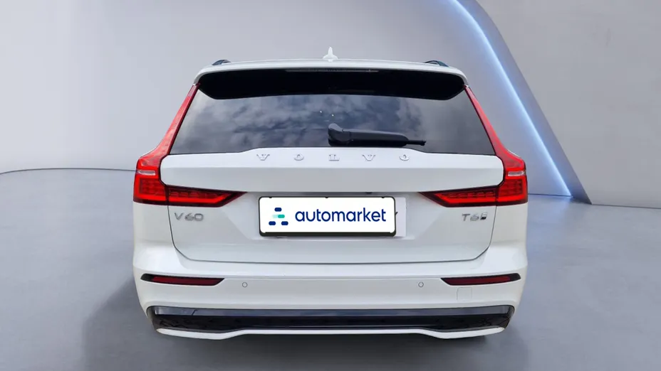 VOLVO V60 V60 T6 AWD Plug-In Hybrid Plus Dark aut