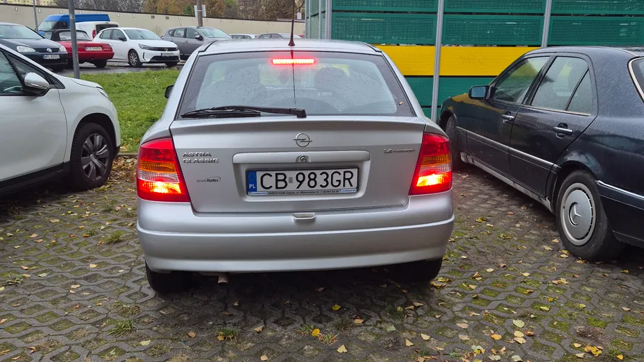 OPEL Astra Astra II 1.4 Comfort / Cool