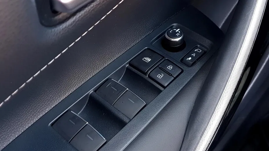 TOYOTA Corolla Corolla 2.0 Hybrid Comfort