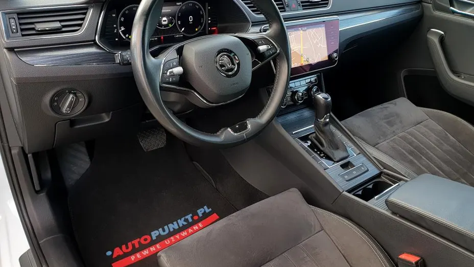 SKODA Superb Superb 2.0 TDI SCR Style DSG