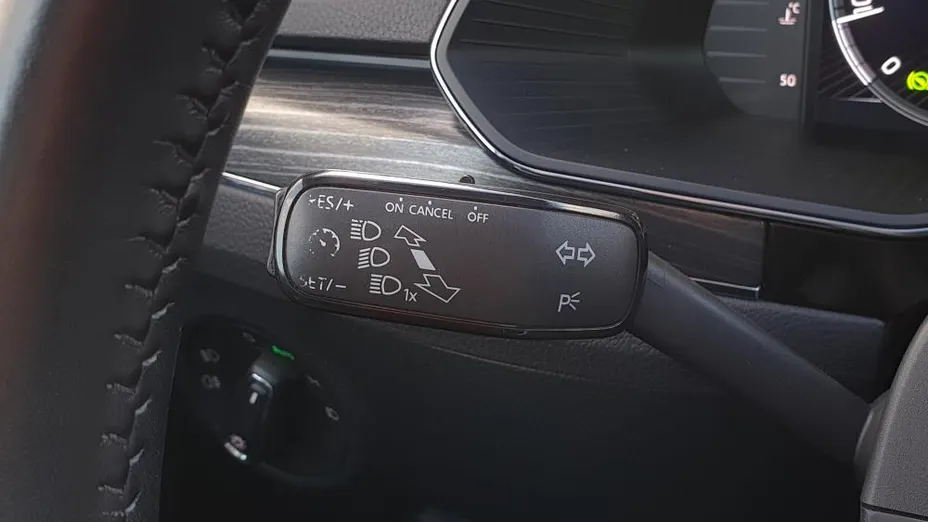 SKODA Superb Superb 2.0 TDI SCR Style DSG