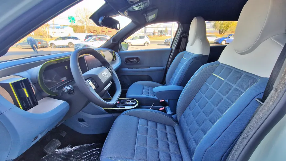 FIAT Grande Panda Grande Panda 1.2 mHEV La Prima eDCT Nowy