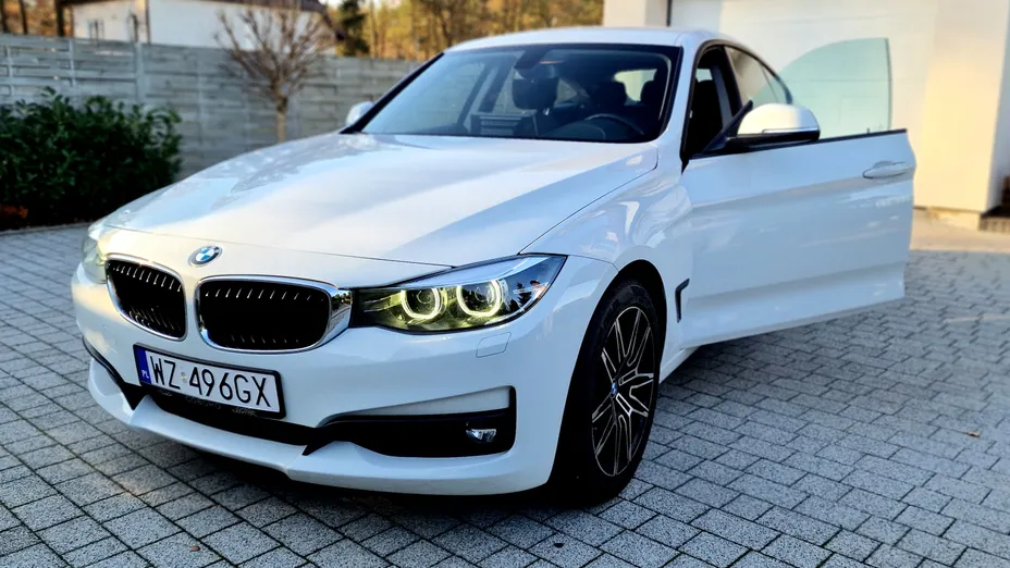 BMW Seria 3 Gran Turismo 320d xDrive Advantage aut