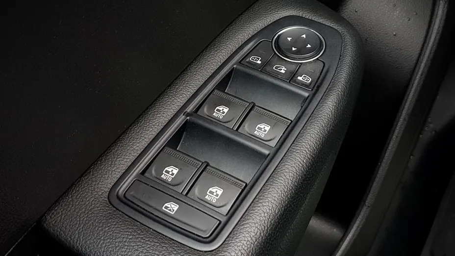 RENAULT Arkana Arkana 1.6 E-TECH Zen MMT