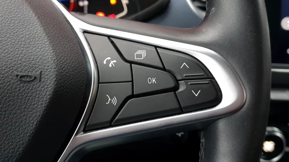 RENAULT Arkana Arkana 1.6 E-TECH Zen MMT