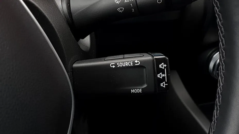 RENAULT Arkana Arkana 1.6 E-TECH Zen MMT