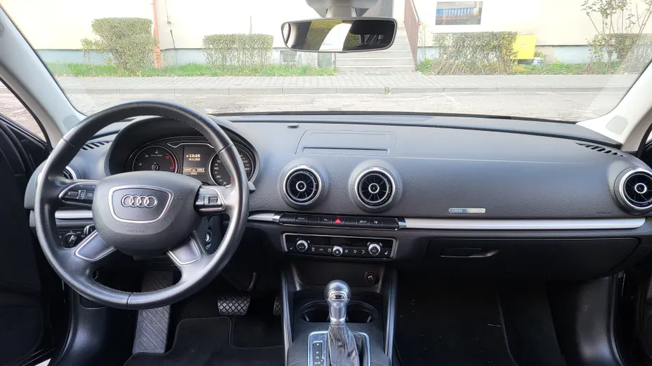 AUDI A3 A3 1.6 TDI clean diesel Attraction S tronic