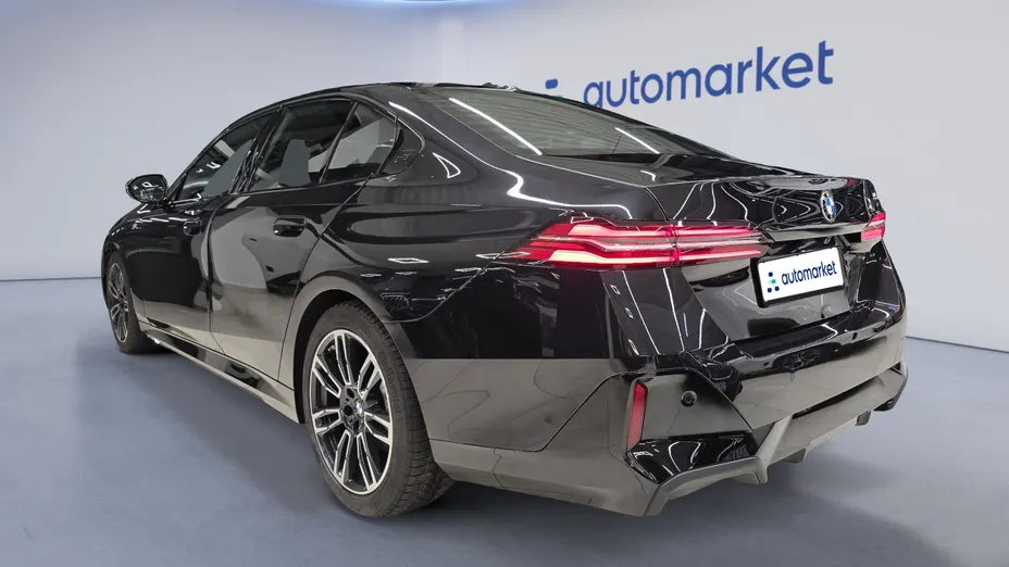 BMW Seria 5 520i mHEV M Sport aut