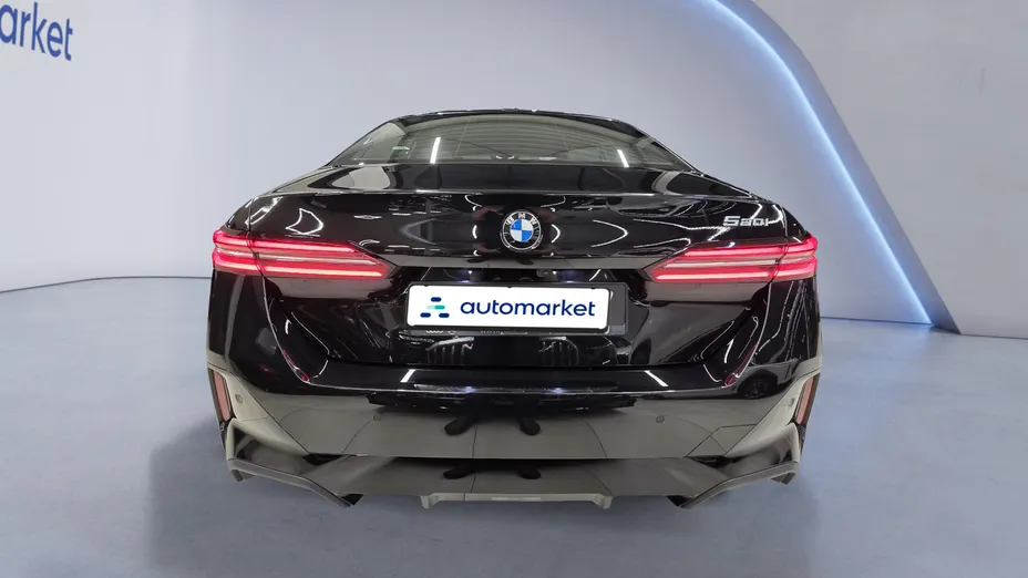 BMW Seria 5 520i mHEV M Sport aut