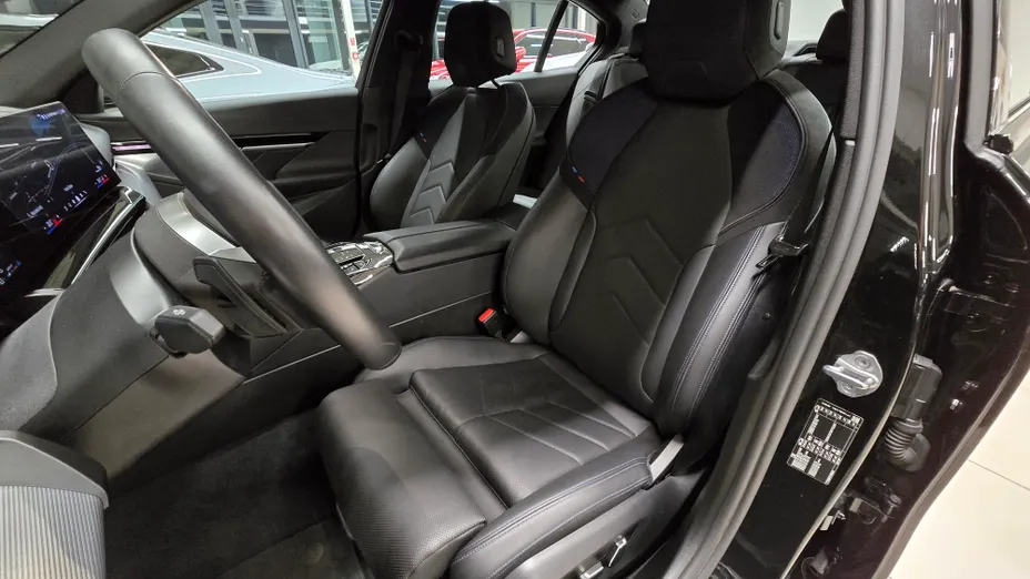 BMW Seria 5 520i mHEV M Sport aut