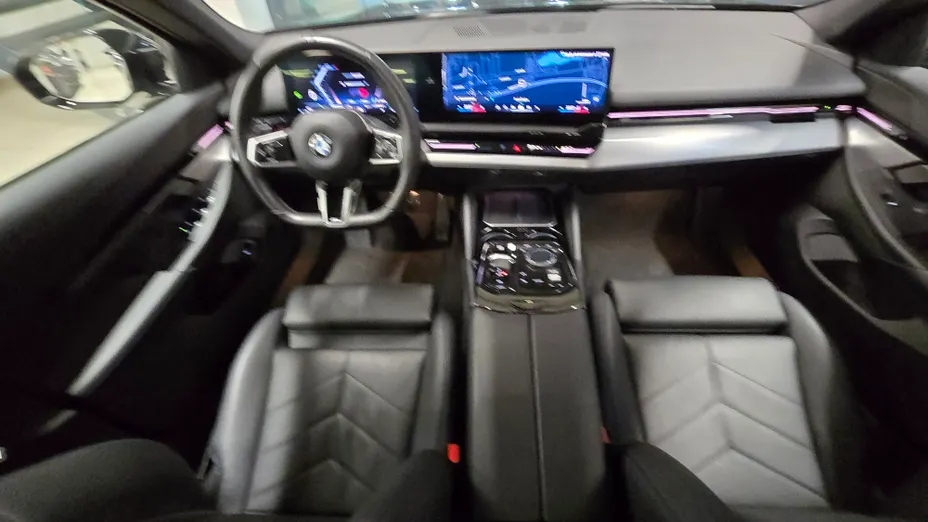 BMW Seria 5 520i mHEV M Sport aut