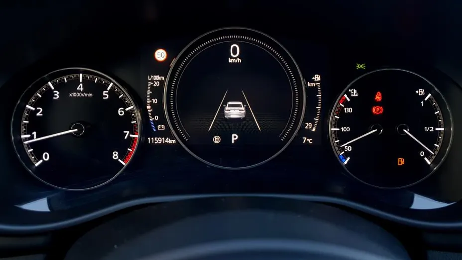 MAZDA 3 3 2.0 mHEV Hikari aut