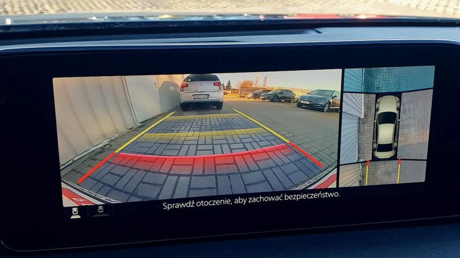 MAZDA 3 3 2.0 mHEV Hikari aut