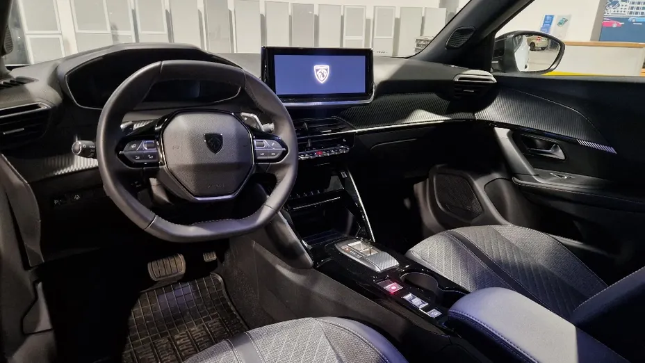 PEUGEOT 2008 2008 1.2 PureTech Allure S&S EAT8