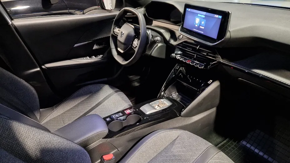 PEUGEOT 2008 2008 1.2 PureTech Allure S&S EAT8