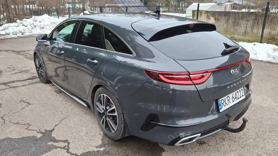 KIA ProCeed ProCeed 1.4 T-GDI GT Line DCT