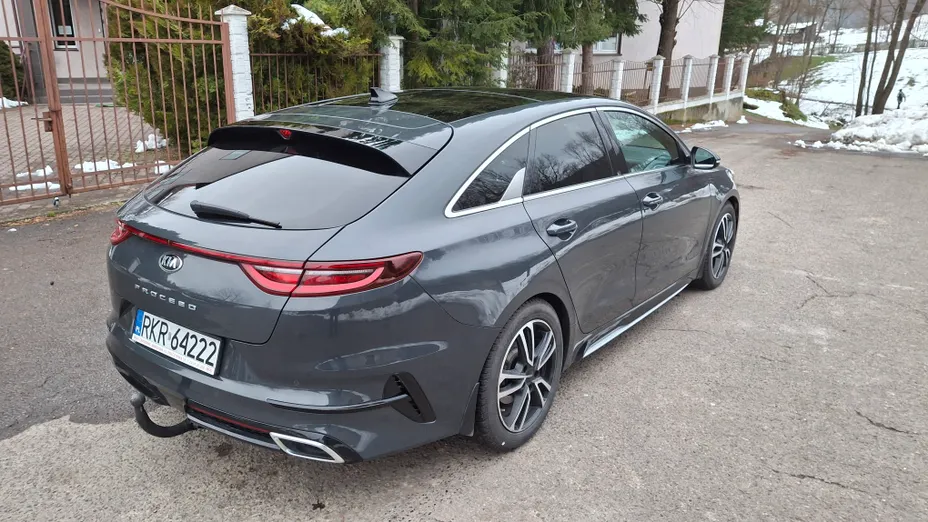 KIA ProCeed ProCeed 1.4 T-GDI GT Line DCT