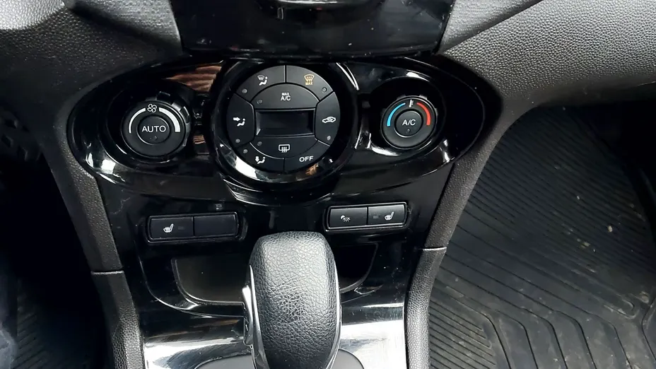 FORD Fiesta Fiesta 1.0 Ambiente