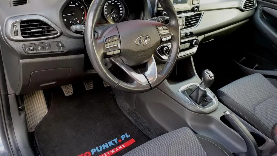 HYUNDAI i30 i30 1.5 DPI Classic +