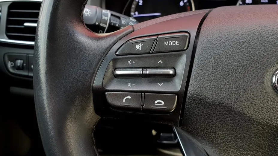 HYUNDAI i30 i30 1.5 DPI Classic +