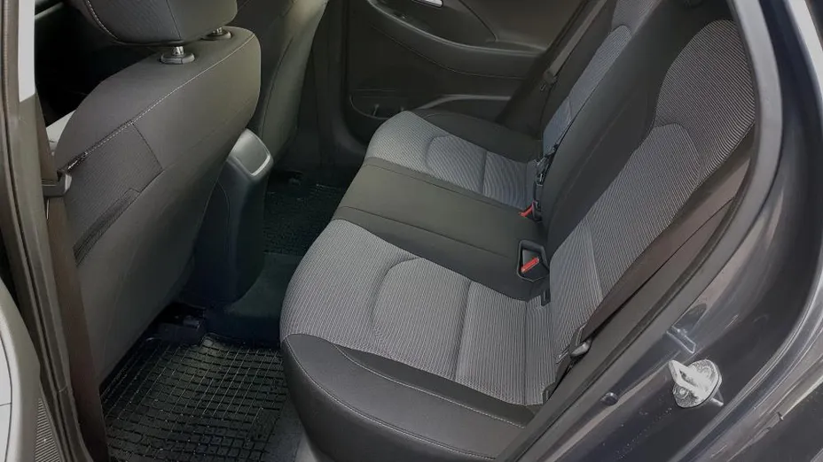 HYUNDAI i30 i30 1.5 DPI Classic +