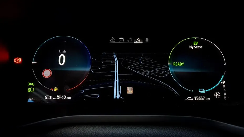 RENAULT Arkana Arkana 1.6 E-TECH Techno MMT