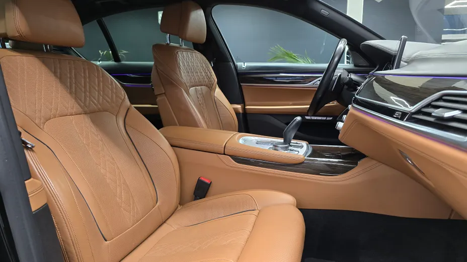 BMW Seria 7 730d xDrive sport-aut