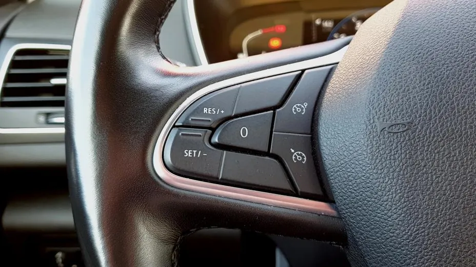 RENAULT Megane Megane 1.3 TCe Zen