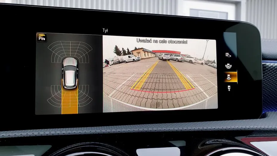 MERCEDES-BENZ CLA CLA 200 d 8G-DCT