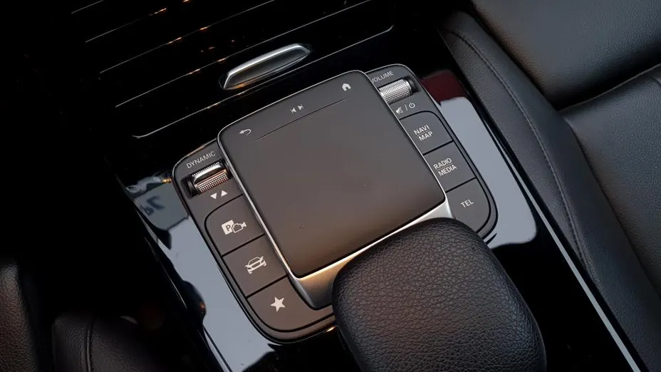 MERCEDES-BENZ CLA CLA 200 d 8G-DCT