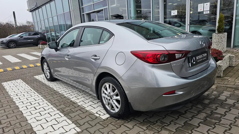 MAZDA 3 3 2.0 Skymotion