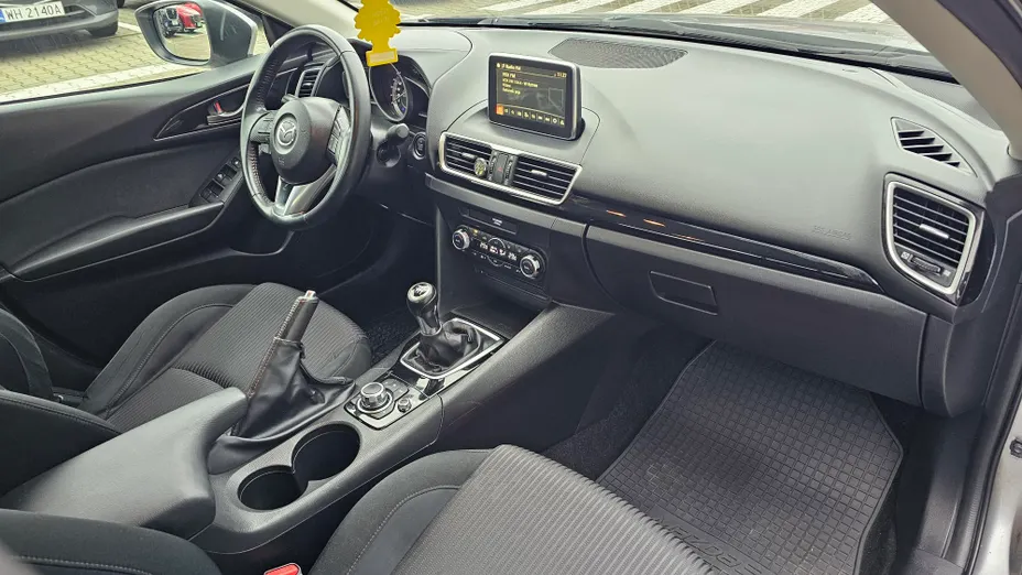 MAZDA 3 3 2.0 Skymotion