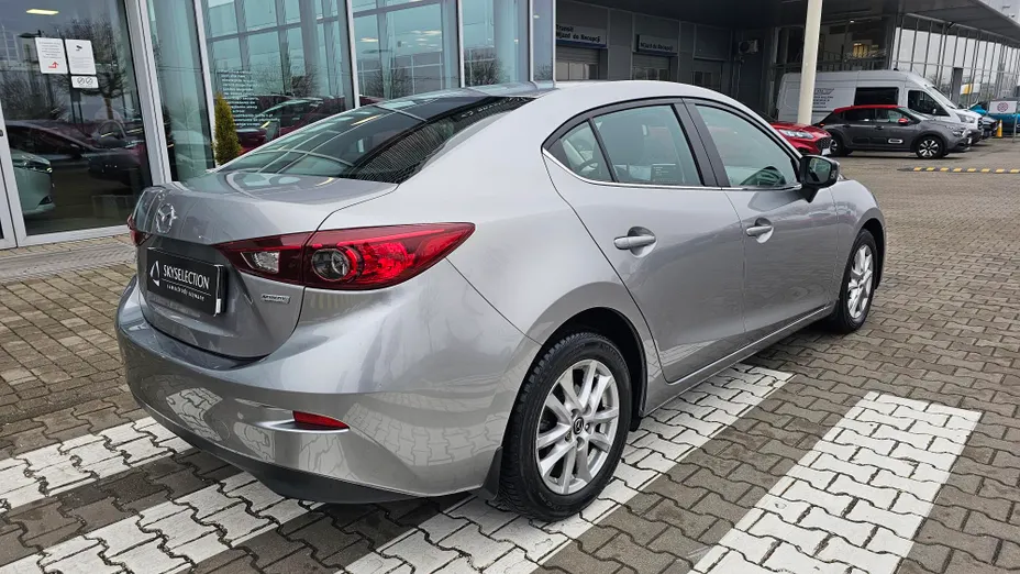 MAZDA 3 3 2.0 Skymotion