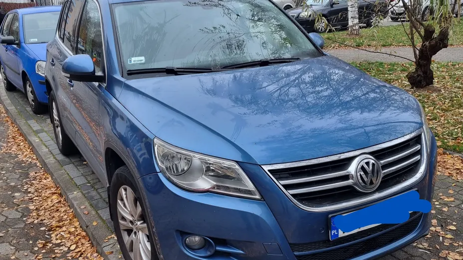 VOLKSWAGEN Tiguan -