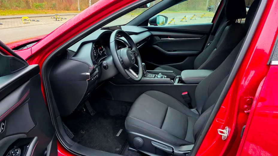 MAZDA 3 3 2.0 mHEV Centre-Line aut