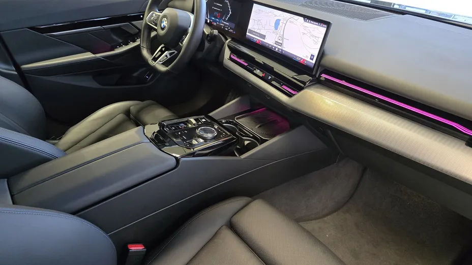 BMW Seria 5 520i mHEV M Sport aut