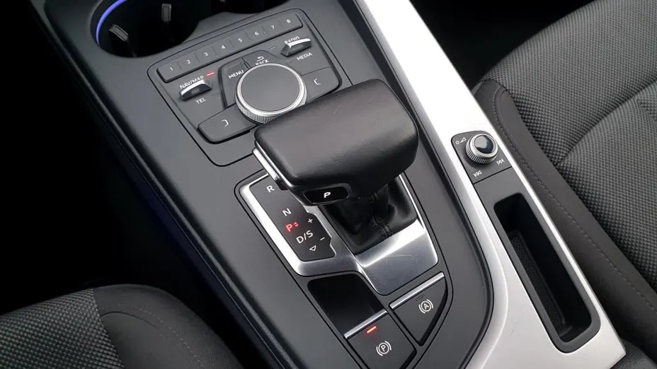 AUDI A4 A4 2.0 TDI S tronic