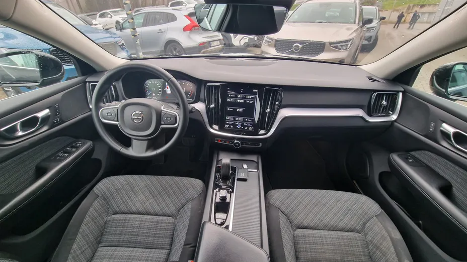 VOLVO V60 V60 B3 B Core aut