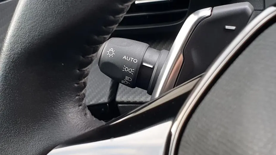 PEUGEOT 2008 2008 1.5 BlueHDi Allure Pack S&S EAT8